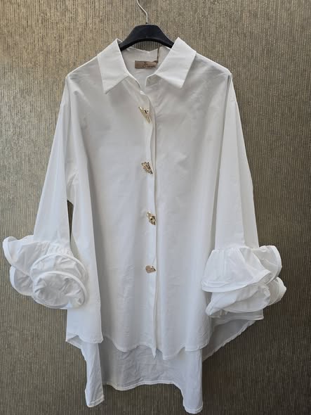 blouse met gouden knopen wit  1 maat