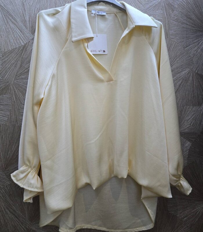 blouse satijn met kraag 1 maat geel