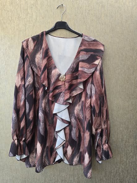 blouse roezel maat 46 tm 52 bruin zwart