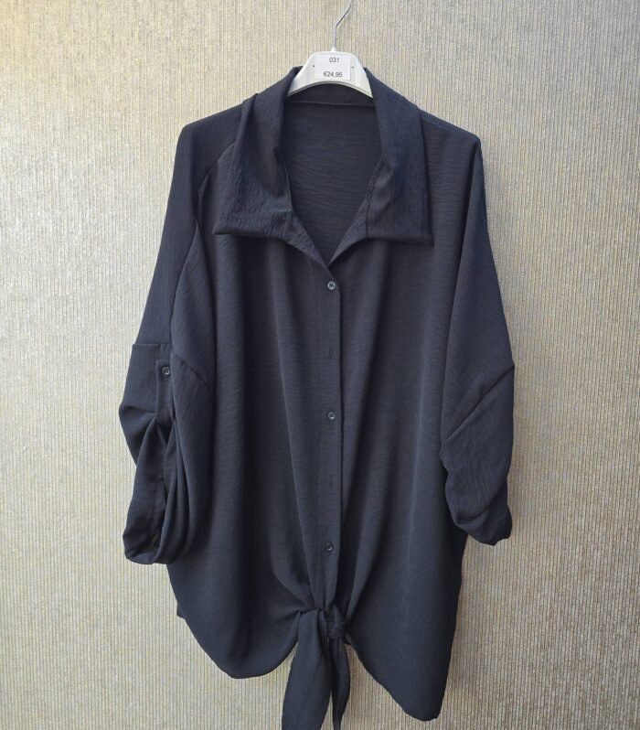 blouse met knoop maat 44 tm 50 zwart