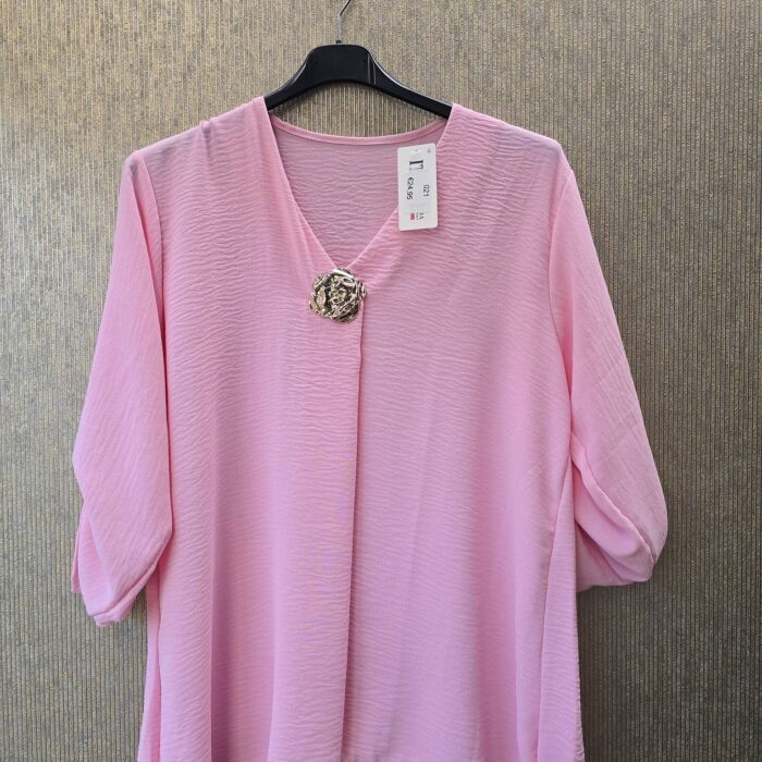 blouse met gouden broche maat 44tm 48 roze