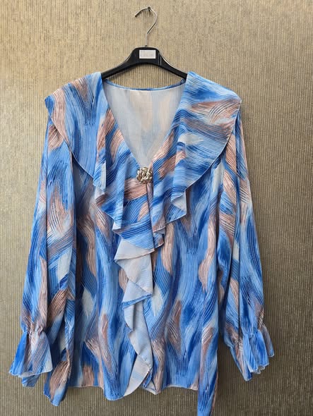 blouse roezel maat 46 tm 52 blauw