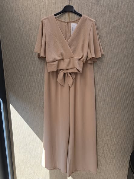 topje met broek 1 maat camel