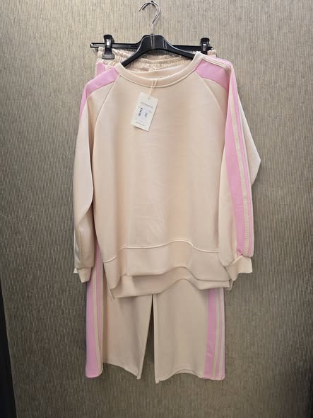 2 delig 1 maat pak 2kleurenstreep beige